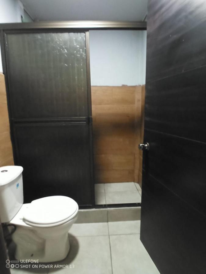 Hogar Tico-Estadounidense Cerca De Aeropuerto Alajuela Exterior foto